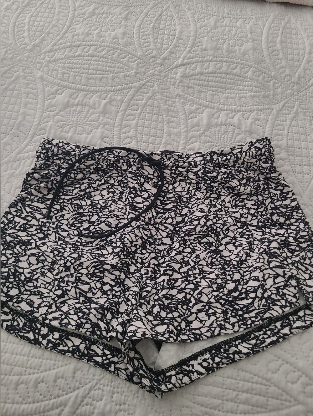 Lululemon 3" Breakaway Shorts